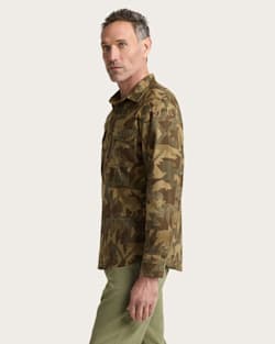 ALTERNATE VIEW OF MEN'S TANNER TWILL CAMO SHIRT IN WILD CAMO image number 3