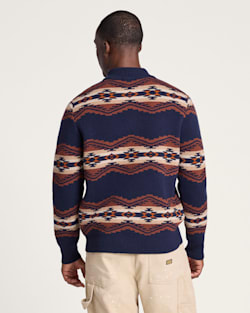 ALTERNATE VIEW OF MEN'S TUMALO RIDGE LAMBSWOOL QUARTER-ZIP SWEATER IN NAVY image number 2