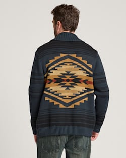 ALTERNATE VIEW OF MEN'S TUMALO RIDGE COTTON CARDIGAN IN NAVY/RUST image number 2