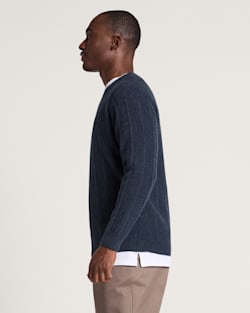 ALTERNATE VIEW OF MEN'S MIXED STITCH MERINO V-NECK SWEATER IN INDIGO HEATHER image number 3