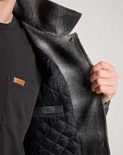 ALTERNATE VIEW OF MEN'S QUILTED WOOL COACHES JACKET IN OXFORD MIX OMBRE image number 5