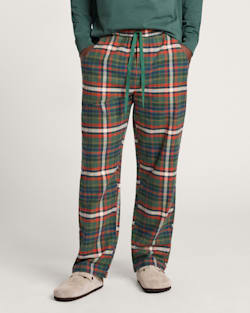 MEN'S PLAID FLANNEL PAJAMA PANTS IN GREEN MULTI PLAID image number 1