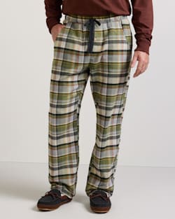 MEN'S PLAID FLANNEL PAJAMA PANTS IN OLIVE MULTI image number 1