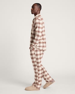 ALTERNATE VIEW OF MEN'S MEN'S PLAID FLANNEL PAJAMA SET IN ECRU/RED PLAID image number 3