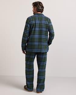ALTERNATE VIEW OF MEN'S PLAID FLANNEL PAJAMA SET IN BLACK WATCH TARTAN image number 4