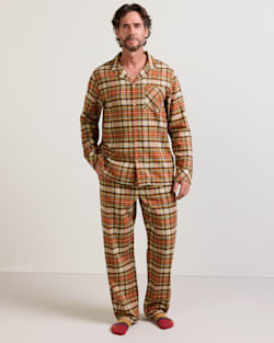 ALTERNATE VIEW OF MEN'S PLAID FLANNEL PAJAMA SET IN RED/TAN PLAID image number 2
