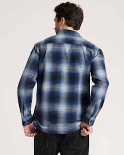 ALTERNATE VIEW OF LONG-SLEEVE PLAID COTTON BOARD SHIRT IN NAVY/GREY PLAID image number 2