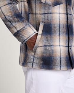 ALTERNATE VIEW OF MEN'S PLAID WOOL LAWSON COAT IN NAVY/TAUPE MIX image number 5