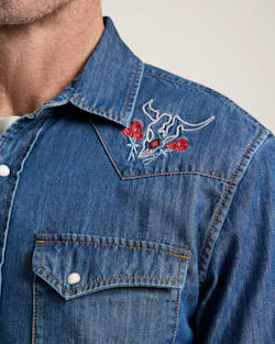 ALTERNATE VIEW OF MEN'S BISON EMBROIDERED DENIM GAMBLER SHIRT IN MEDIUM BLUE/BISON image number 4