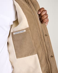 ALTERNATE VIEW OF MEN'S SEABECK CORDUROY TRUCKER JACKET IN OLD OAK image number 5