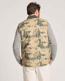 ALTERNATE VIEW OF MEN'S WILDWOOD REVERSIBLE VEST IN NORTHWEST TREES image number 3