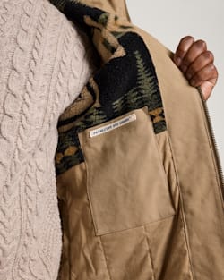 ALTERNATE VIEW OF MEN'S BROTHERS CANVAS PARKA IN OLD OAK image number 4