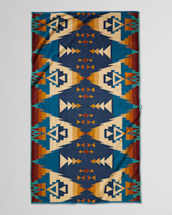 ALTERNATE VIEW OF SISKIYOU SPA TOWEL IN TAN/BLUE MULTI image number 2