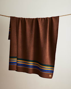 YAKIMA CAMP BLANKET IN TOBACOO image number 1