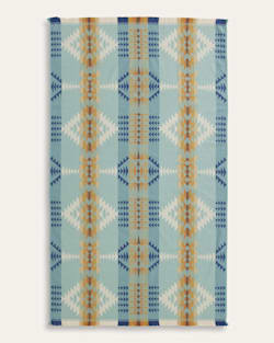 LIGHTWEIGHT SUNSEEKER TOWEL IN AQUA RANCHO ARROYO image number 1