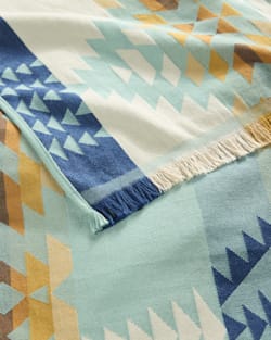 ALTERNATE VIEW OF LIGHTWEIGHT SUNSEEKER TOWEL IN AQUA RANCHO ARROYO image number 2