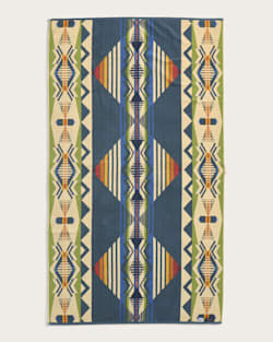 ALTERNATE VIEW OF CREEKSIDE SPA TOWEL IN MULTI image number 2