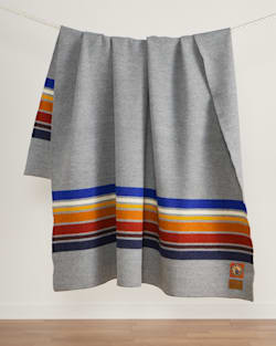 ALTERNATE VIEW OF YOSEMITE NATIONAL PARK BLANKET IN GREY image number 4