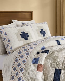MEADOW SUMMIT QUILT SET IN IVORY MULTI image number 1
