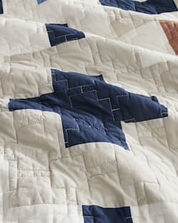 ALTERNATE VIEW OF MEADOW SUMMIT QUILT SET IN IVORY MULTI image number 6