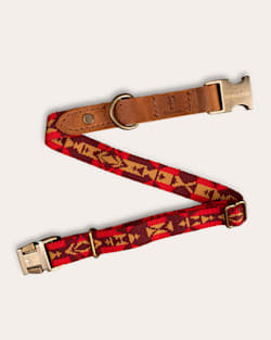 ALTERNATE VIEW OF FOUR CORNERS JACQUARD HERITAGE COLLAR IN FOUR CORNERS image number 4
