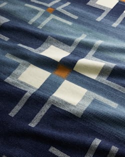 ALTERNATE VIEW OF SANTA CRUZ BLANKET IN BLUE MULTI image number 2