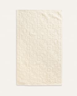 ALTERNATE VIEW OF SCULPTED TOWEL COLLECTION IN IVORY image number 4