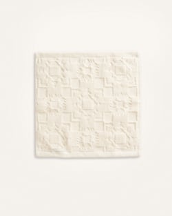 ALTERNATE VIEW OF SCULPTED TOWEL COLLECTION IN IVORY image number 5