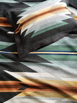 ALTERNATE VIEW OF WYETH TRAIL JACQUARD BEDDING COLLECTION IN OXFORD image number 2