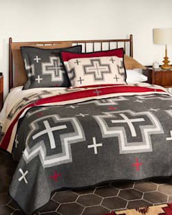 SAN MIGUEL JACQUARD BEDDING COLLECTION IN GREY image number 1