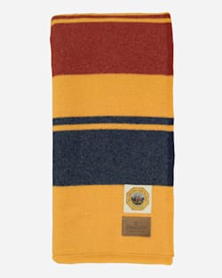 ADDITIONAL VIEW OF YELLOWSTONE NATIONAL PARK BLANKET IN YELLOWSTONE image number 2