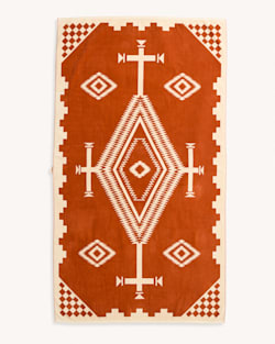 LOS OJOS SPA TOWEL IN CORAL/WHITE image number 1
