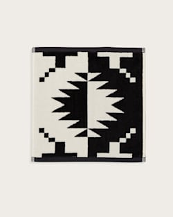 ALTERNATE VIEW OF SPIDER ROCK TOWEL COLLECTION IN BLACK/WHITE image number 4
