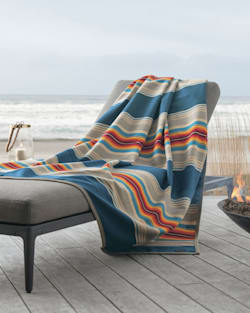 SERAPE ROBE image number 2