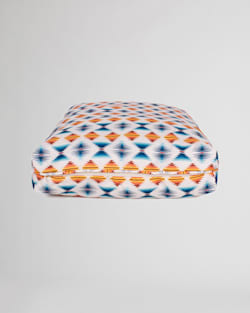 ALTERNATE VIEW OF FALCON COVE ALL SEASON DOG BED IN FALCON COVE image number 3