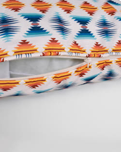 ALTERNATE VIEW OF FALCON COVE ALL SEASON DOG BED IN FALCON COVE image number 6