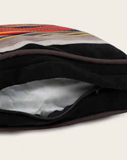 ALTERNATE VIEW OF ACADIA NATIONAL PARK PET BED - NAPPER IN ACADIA image number 6
