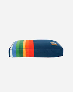 CRATER LAKE NATIONAL PARK DOG BED IN SIZE SMALL image number 1