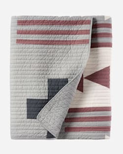 THUNDER QUARREL PIECED QUILT SET IN GREY image number 1