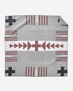 ADDITIONAL VIEW OF THUNDER QUARREL PIECED QUILT SET IN GREY image number 2