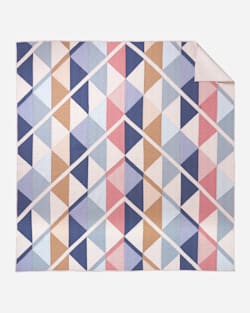 ADDITIONAL VIEW OF SERRADO PIECED QUILT SET IN TAN MULTI image number 2