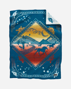 WIND RIDERS CRIB BLANKET IN BLUE image number 1