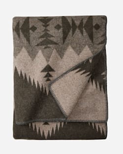 ALTERNATE VIEW OF SONORA BLANKET IN OLIVE image number 3