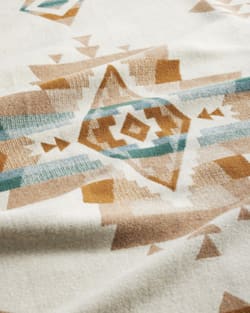 ALTERNATE VIEW OF ROCK POINT SADDLE BLANKET IN IVORY image number 2