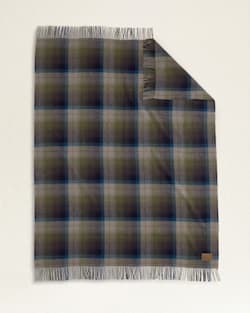 ALTERNATE VIEW OF MOTOR ROBE THROW WITH CARRIER IN HAYSTACK PLAID image number 4