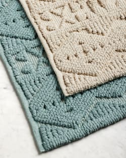 ALTERNATE VIEW OF LOS LUNAS BATH RUG IN SANDSHELL image number 5