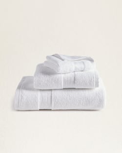 LOS LUNAS TONAL TOWEL COLLECTION IN BRIGHT WHITE image number 1