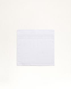 ALTERNATE VIEW OF LOS LUNAS TONAL TOWEL COLLECTION IN BRIGHT WHITE image number 4