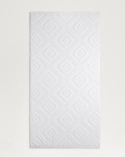 ALTERNATE VIEW OF RANCHO ARROYO TOWEL COLLECTION IN BRIGHT WHITE image number 2