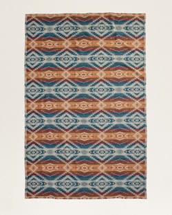 ALTERNATE VIEW OF CARICO LAKE ORGANIC COTTON BLANKET IN SANDSHELL image number 3